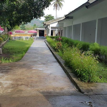 Jo Homestay Selong Belanak Exterior photo